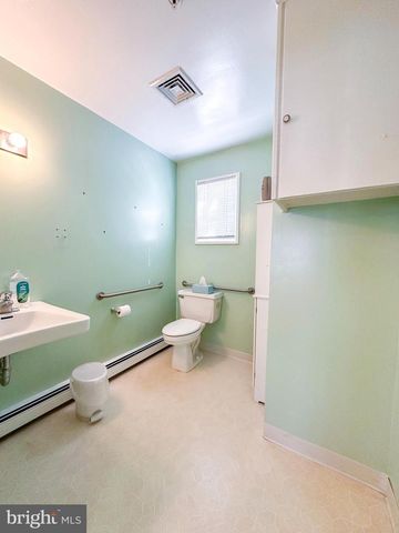 1201 EASTON RD, Abington, PA 19001