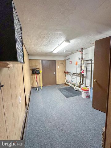 1201 EASTON RD, Abington, PA 19001