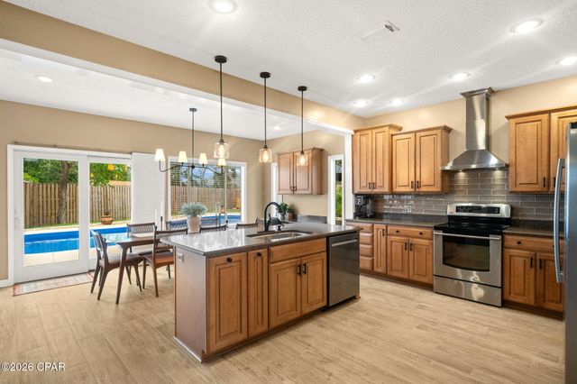 913 Mallory Drive, Panama City, FL 32405