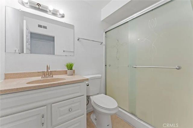 31 Golden Glen, Irvine, CA 92604