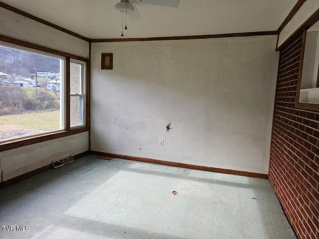 34520 Fleet Road, Glade Spring, VA 24340