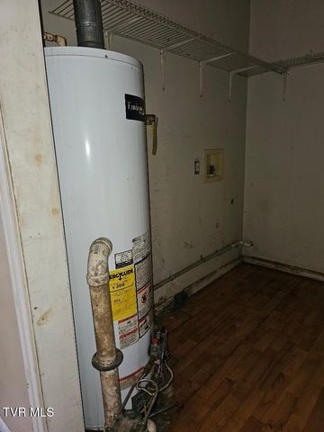 34520 Fleet Road, Glade Spring, VA 24340