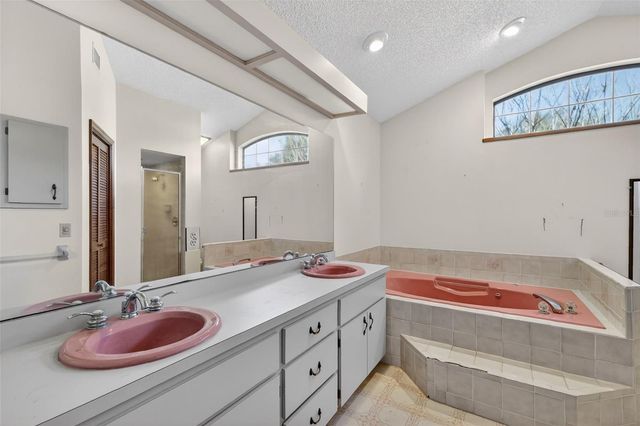 19200 PARK PLACE BOULEVARD, Eustis, FL 32736