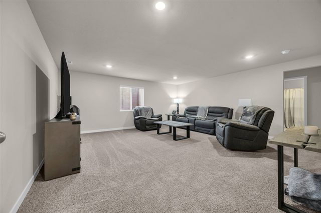 3325 Craven Drive, Coralville, IA 52241