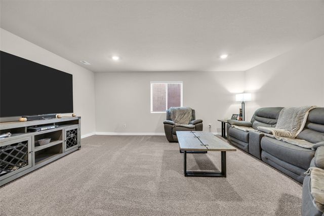 3325 Craven Drive, Coralville, IA 52241
