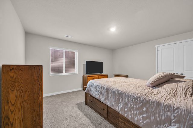 3325 Craven Drive, Coralville, IA 52241