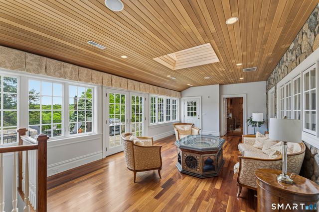 7 Taunton Lane, Newtown, CT 06470