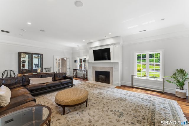 7 Taunton Lane, Newtown, CT 06470