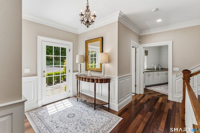 7 Taunton Lane, Newtown, CT 06470