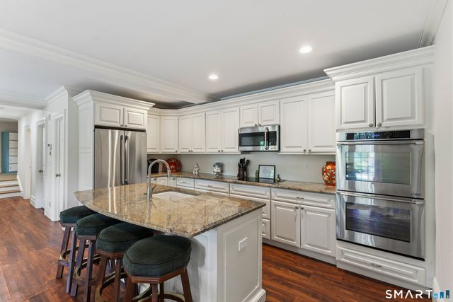7 Taunton Lane, Newtown, CT 06470