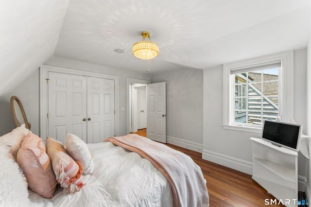 7 Taunton Lane, Newtown, CT 06470