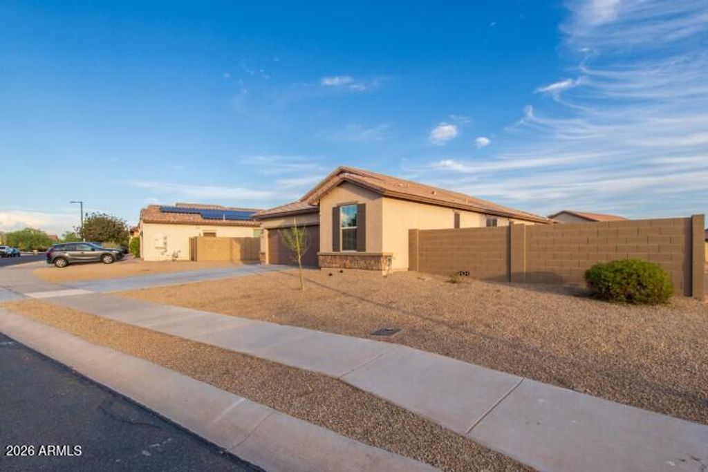 16833 W MORELAND Street, Goodyear, AZ 85338 — photo 3