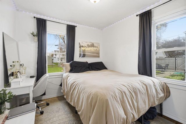 1802 S ADAMS STREET, Appleton, WI 54915