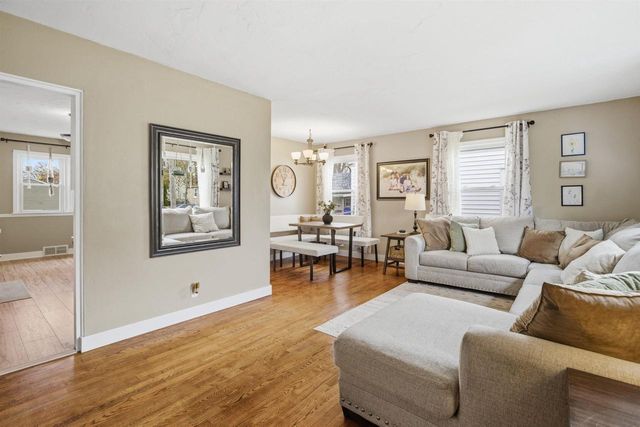1802 S ADAMS STREET, Appleton, WI 54915