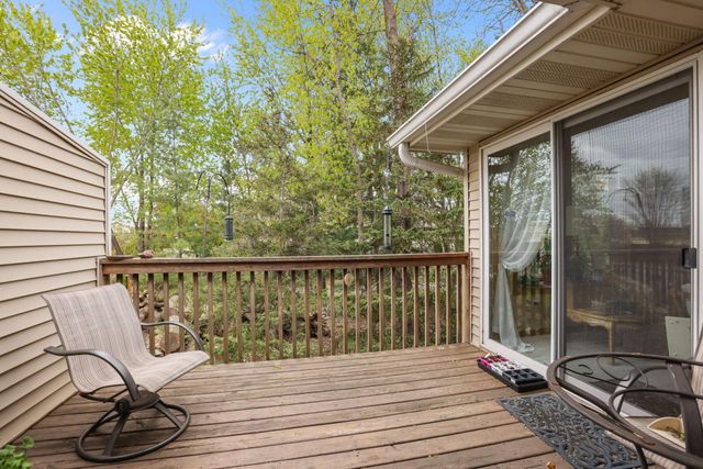 801 White Oak Court, New Brighton, MN 55112