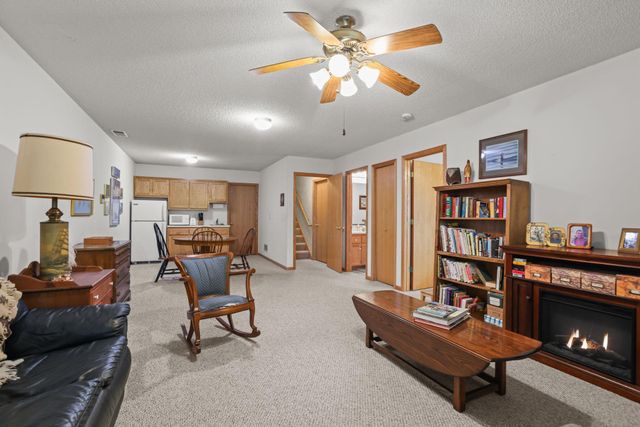801 White Oak Court, New Brighton, MN 55112