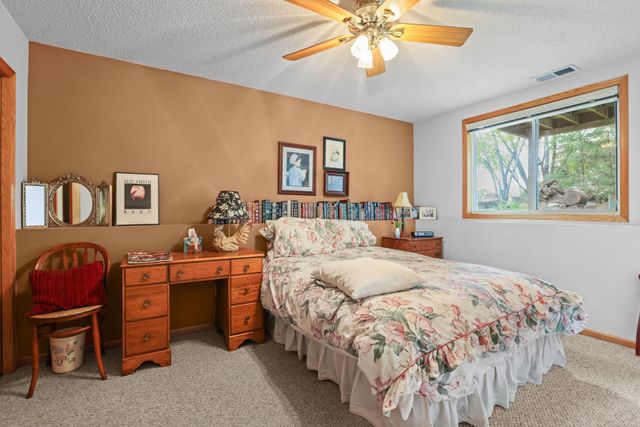801 White Oak Court, New Brighton, MN 55112