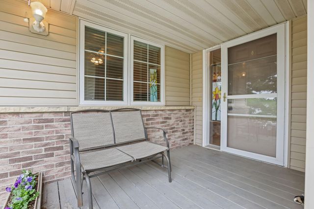 801 White Oak Court, New Brighton, MN 55112