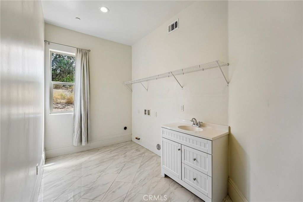 Image 21 of property listing at 14420 Merlot Court, Riverside, CA 92508