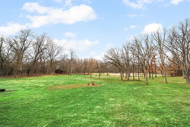 1N424 Indian Knoll Road, West Chicago, IL 60185