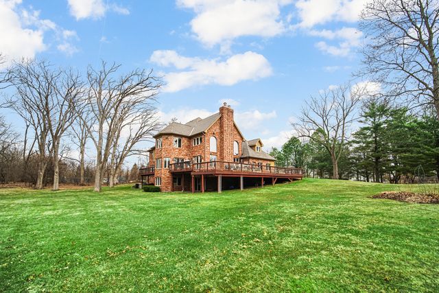 1N424 Indian Knoll Road, West Chicago, IL 60185