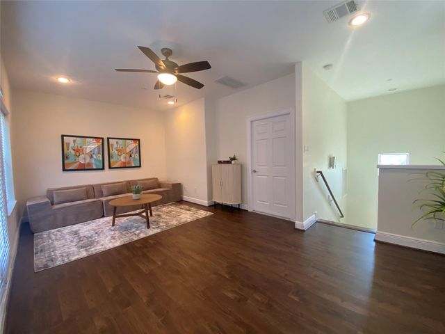 2609 Riverside Drive C, Houston, TX 77004