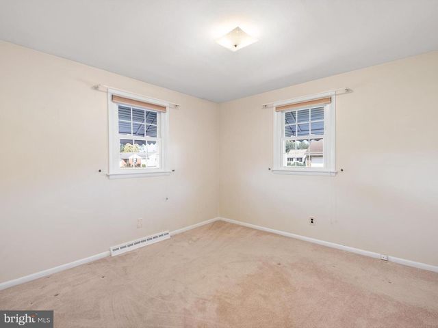 2101 NICHOLBY DR, Wilmington, DE 19808