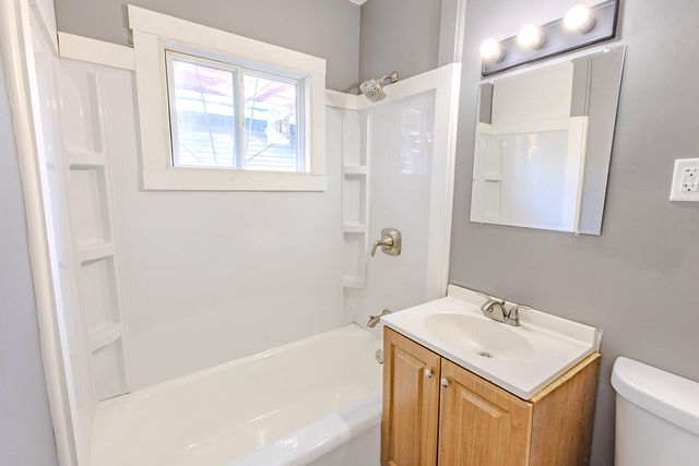 2525 Reynolds Street, Muskegon Heights City, MI 49444
