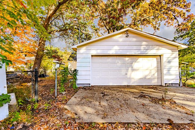 2525 Reynolds Street, Muskegon Heights City, MI 49444