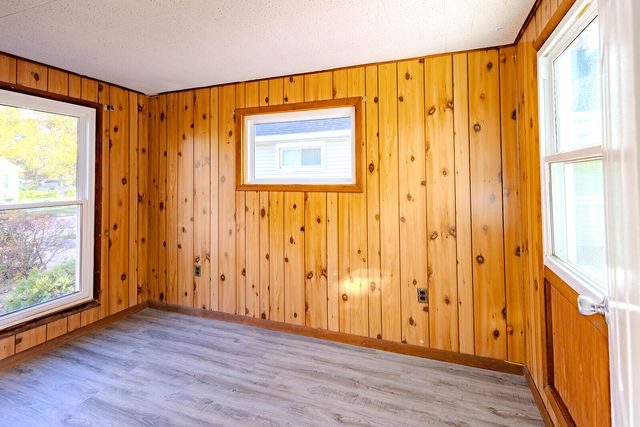 2525 Reynolds Street, Muskegon Heights City, MI 49444