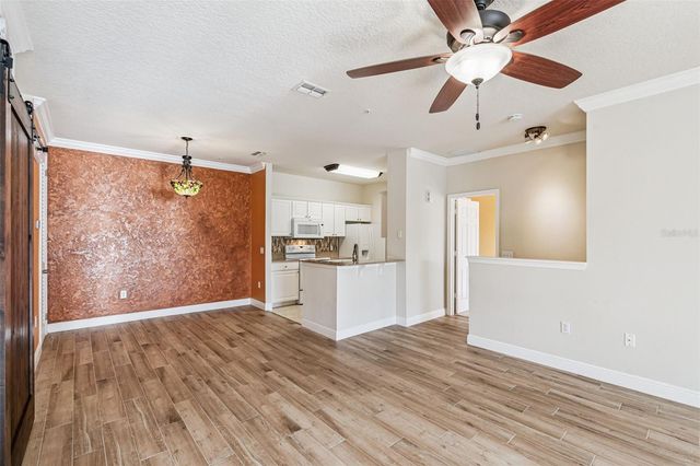 316 SOUTHERN PECAN CIRCLE 206, Winter Garden, FL 34787