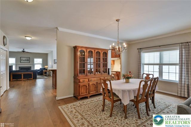 5444 Loyal Drive, Hanover Twp, PA 18017