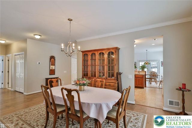 5444 Loyal Drive, Hanover Twp, PA 18017