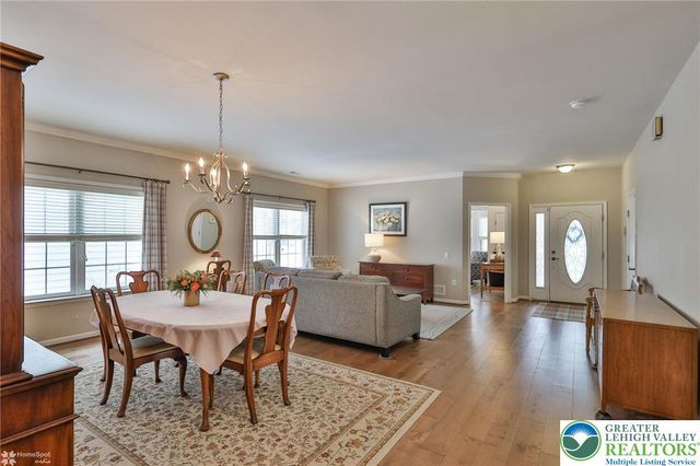 5444 Loyal Drive, Hanover Twp, PA 18017