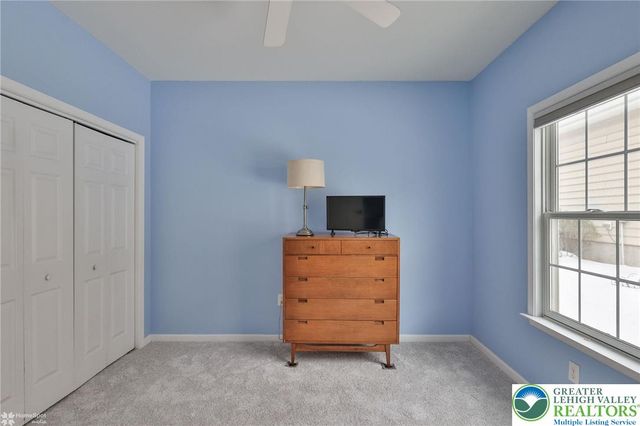 5444 Loyal Drive, Hanover Twp, PA 18017