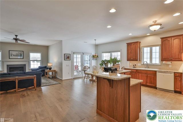 5444 Loyal Drive, Hanover Twp, PA 18017