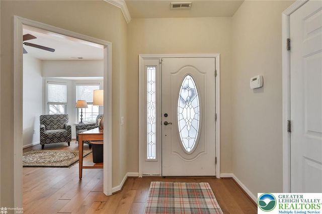 5444 Loyal Drive, Hanover Twp, PA 18017