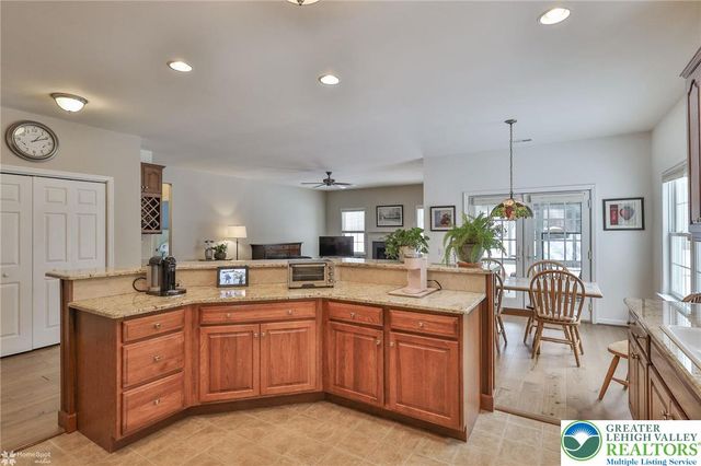 5444 Loyal Drive, Hanover Twp, PA 18017