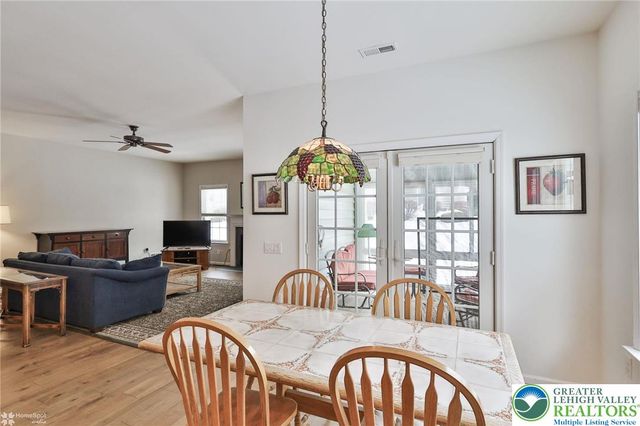 5444 Loyal Drive, Hanover Twp, PA 18017