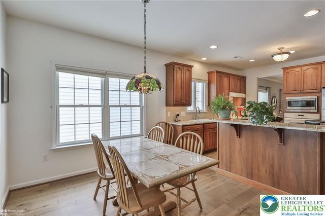 5444 Loyal Drive, Hanover Twp, PA 18017