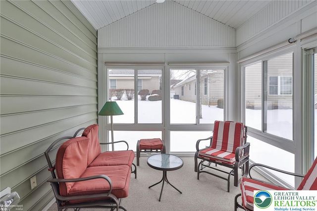 5444 Loyal Drive, Hanover Twp, PA 18017