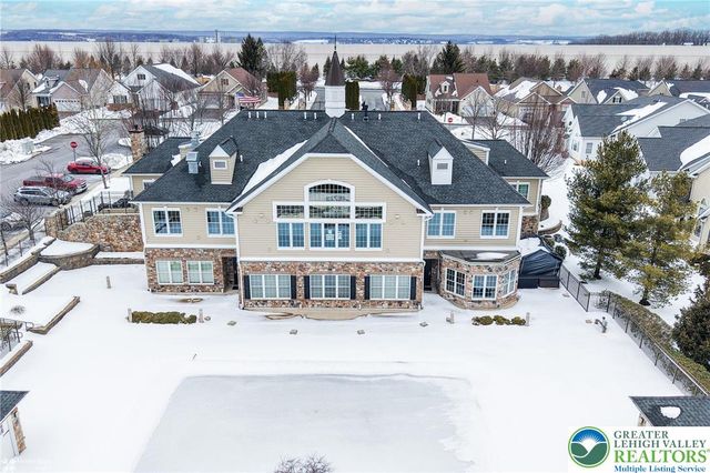 5444 Loyal Drive, Hanover Twp, PA 18017