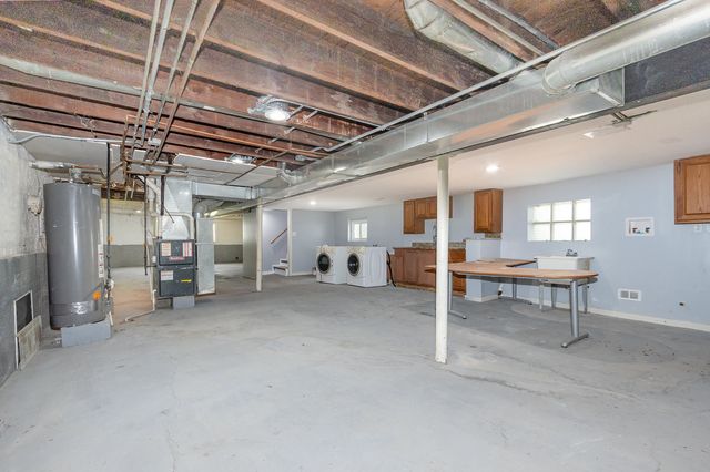 10001 S Wentworth Avenue, Chicago, IL 60628