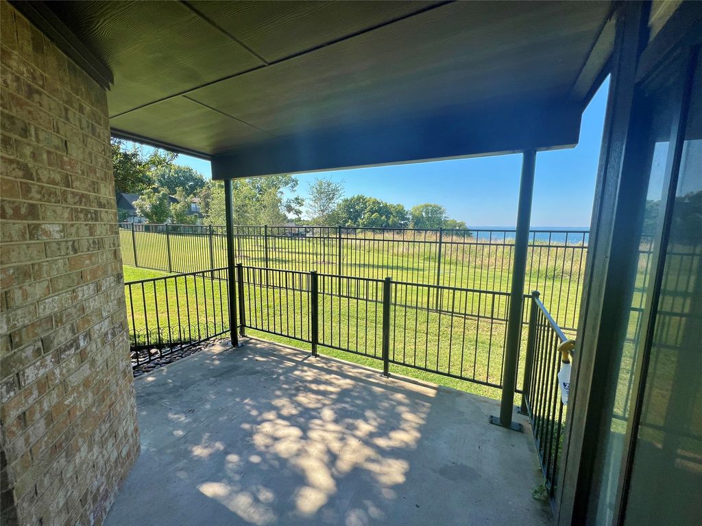176 Henry M Chandler Drive, Rockwall, TX 75032