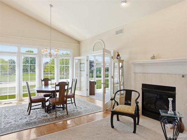 59759 Glacier Ridge, Washington, MI 48094