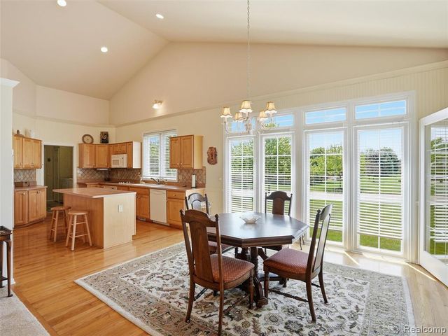 59759 Glacier Ridge, Washington, MI 48094
