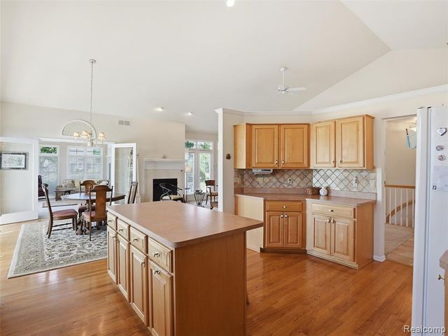 59759 Glacier Ridge, Washington, MI 48094
