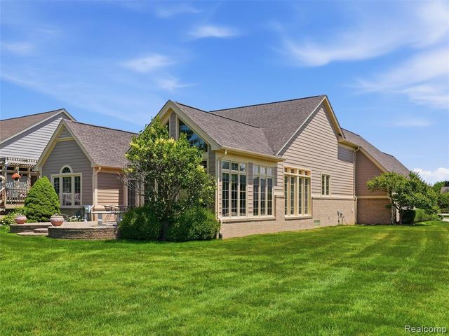 59759 Glacier Ridge, Washington, MI 48094