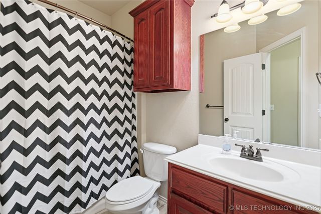 22365 Riverwood Drive, Claremore, OK 74019