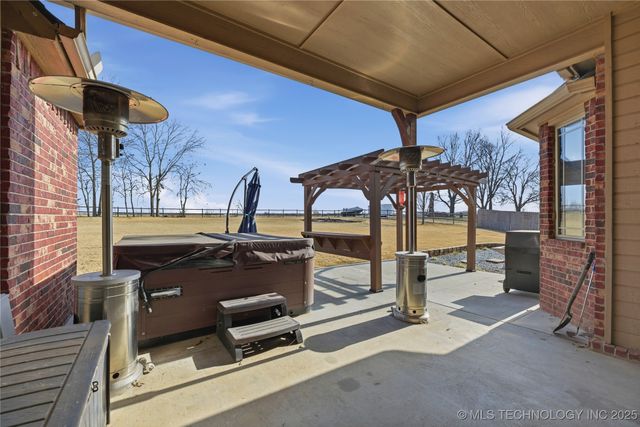 22365 Riverwood Drive, Claremore, OK 74019